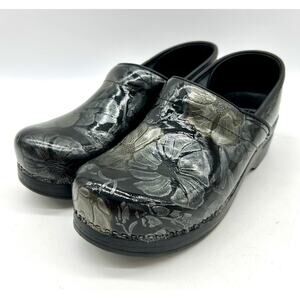 Dansko Professional Black Filigree Clogs Floral Women's Size 38 / 7.5 EUC